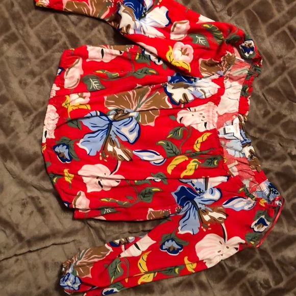 Candies 3/4 sleeve half shirt - Picture 1 of 2